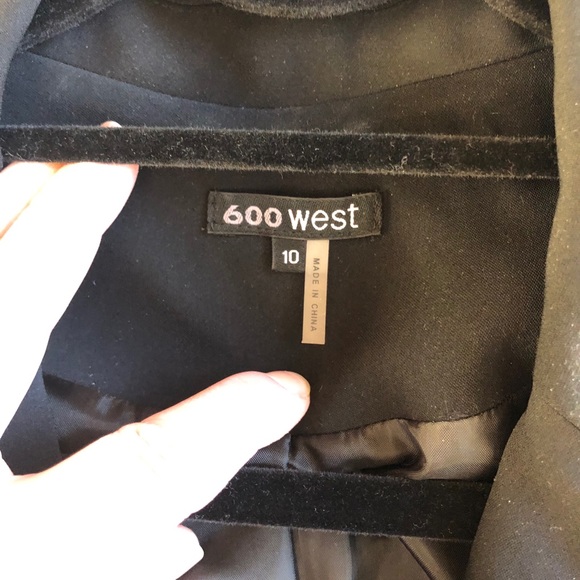 Blazer - Picture 2 of 6